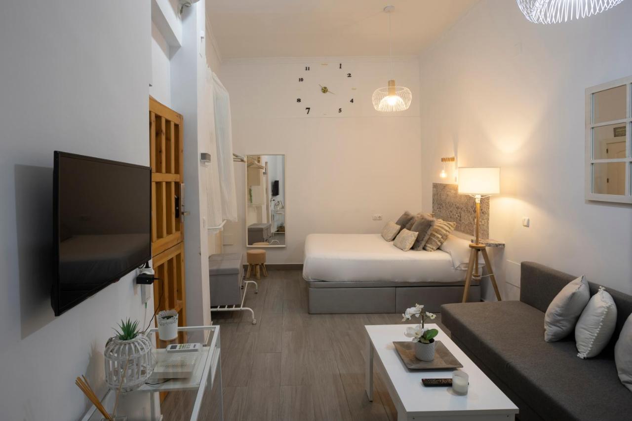 Santa Clara Urban Apartment II Sevilla Bagian luar foto