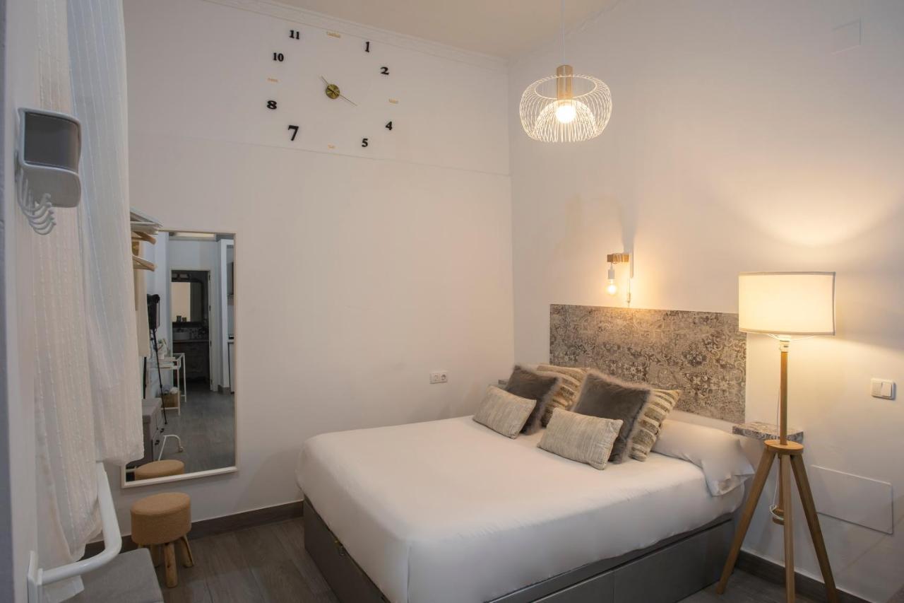 Santa Clara Urban Apartment II Sevilla Bagian luar foto
