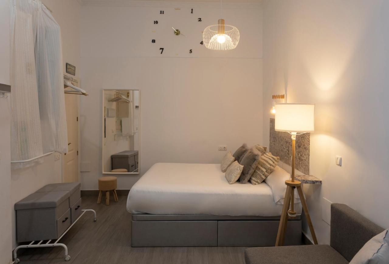 Santa Clara Urban Apartment II Sevilla Bagian luar foto